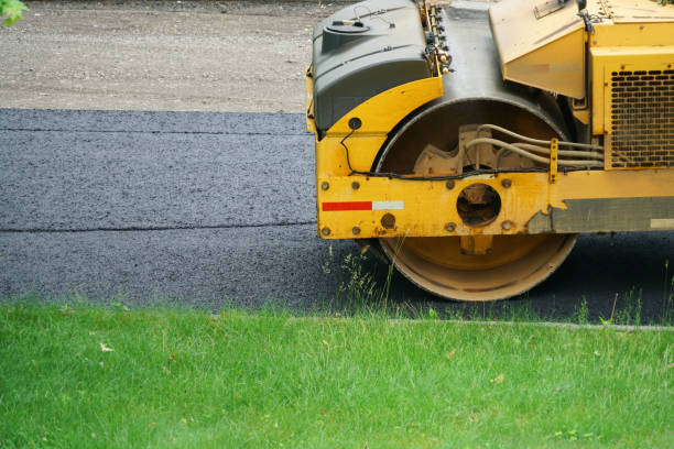 Best Driveway Paving Contractor  in Burlington, KS